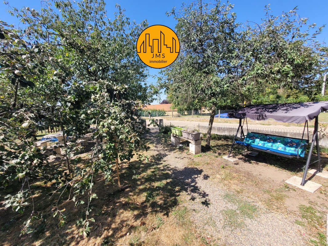 Maison à LA FERTE-HAUTERIVE