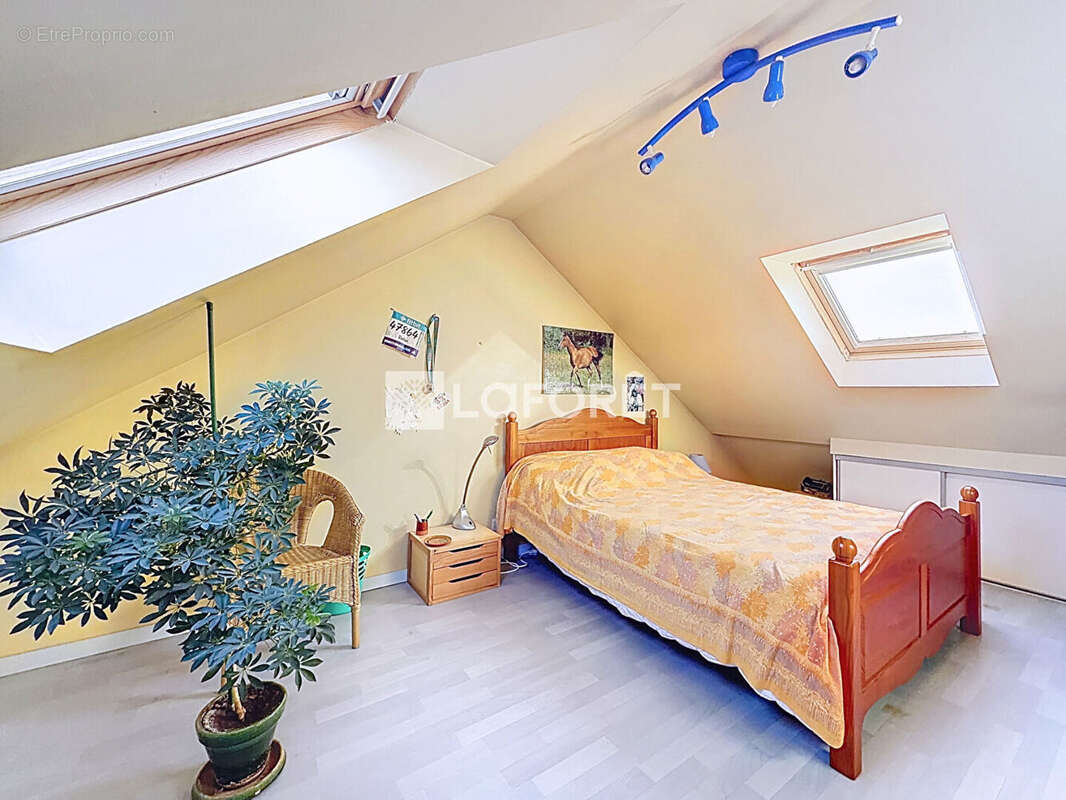 Maison à BARJOUVILLE