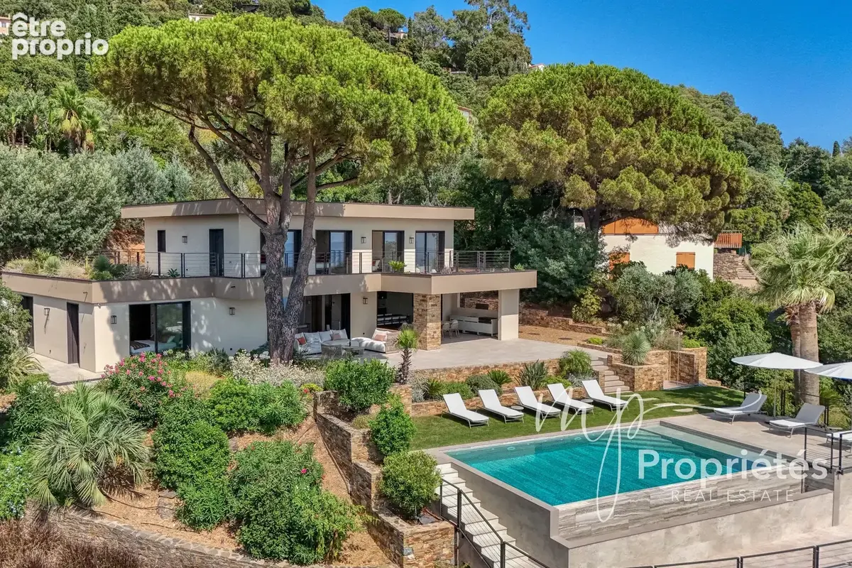 Rayol-Canadel-sur-Mer – Villa contemporaine d’exception vendue entièrement meublée –  six suites raffinées. Vue panoramique sur  - photo 27