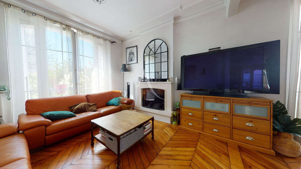 Maison à LE RAINCY