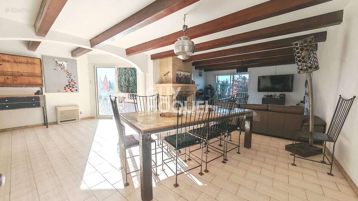 Maison à VILLENEUVE-DE-LA-RAHO