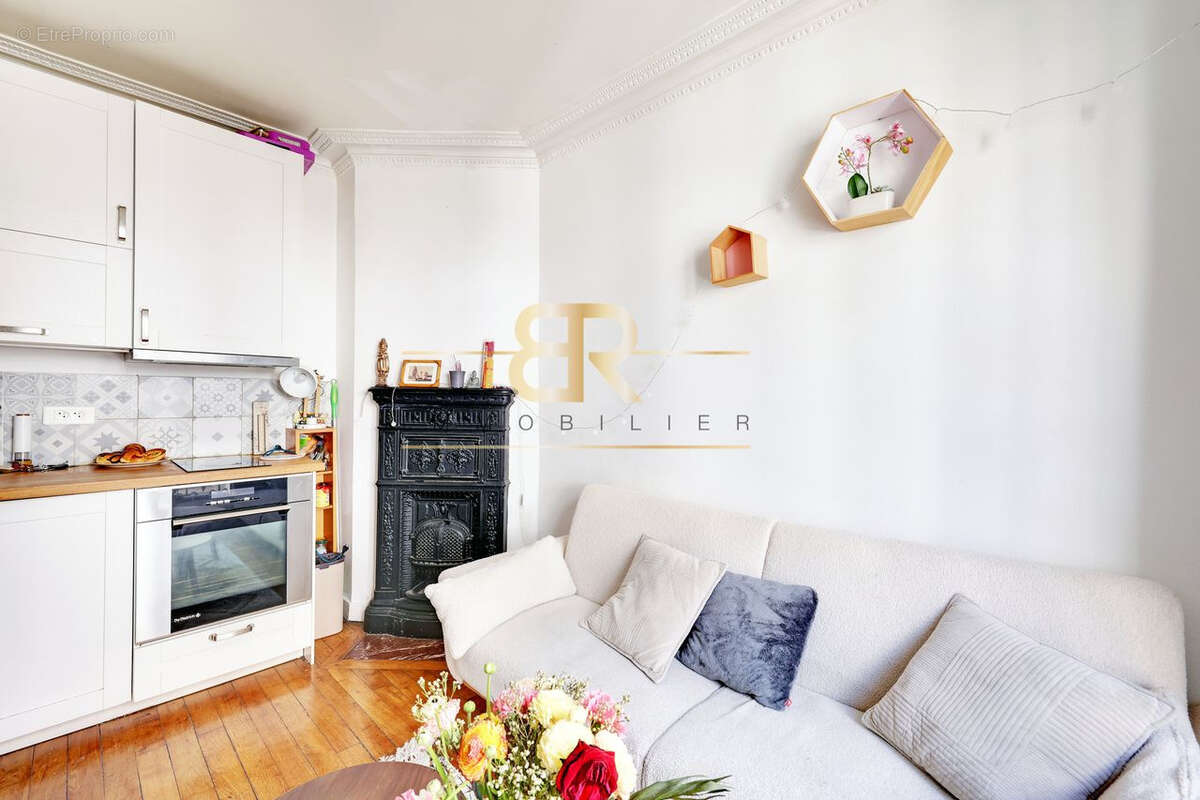 Appartement à PARIS-18E