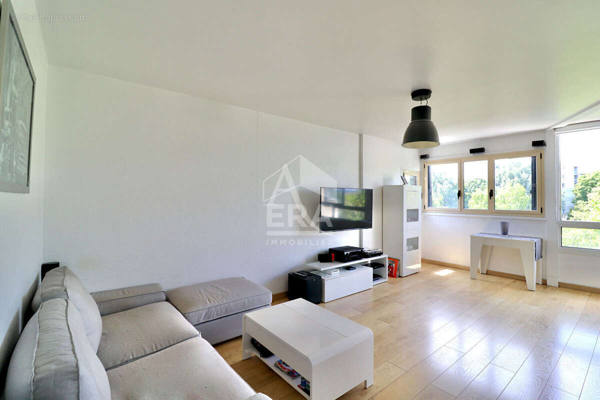 Appartement à CHAMPS-SUR-MARNE