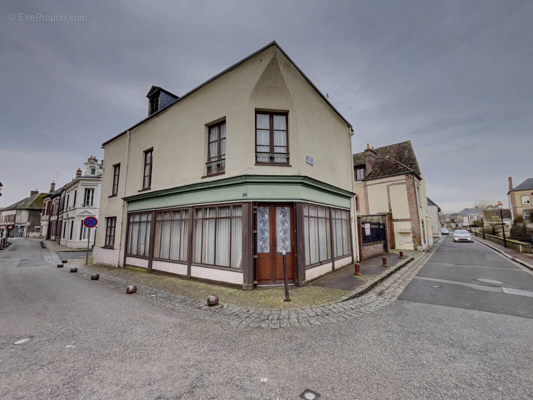 Maison à NONANCOURT