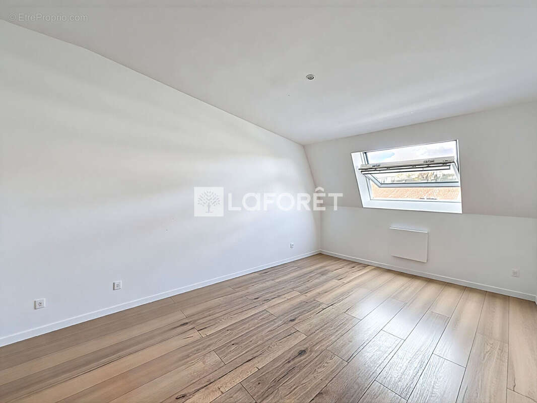 Maison à BONNEUIL-SUR-MARNE