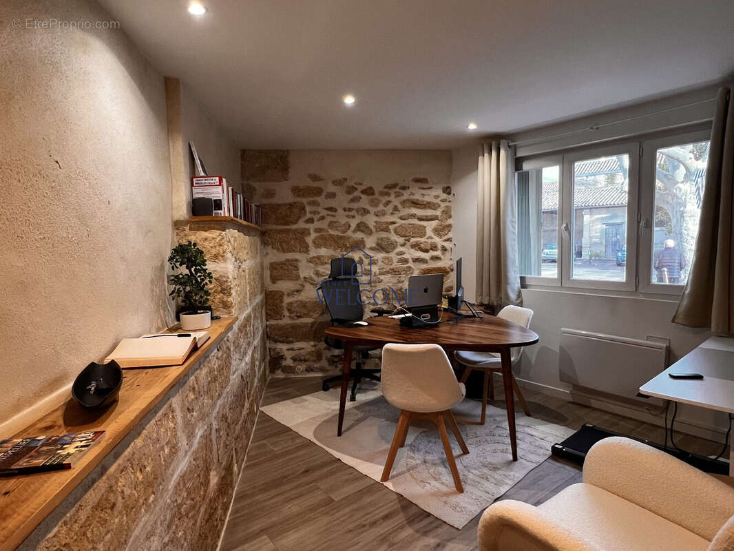 Commerce à VENDARGUES