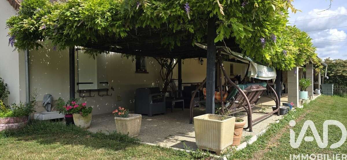 Photo 2 - Maison à SAINT-AMAND-MONTROND