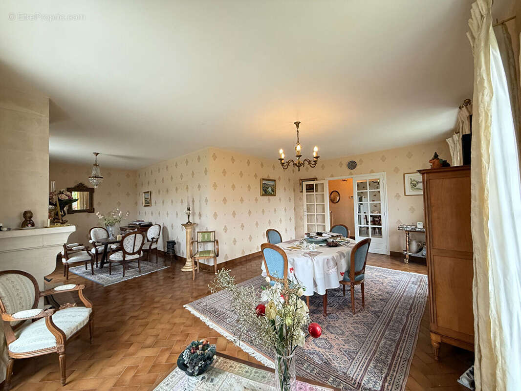 Maison à SAINT-SYLVESTRE-SUR-LOT