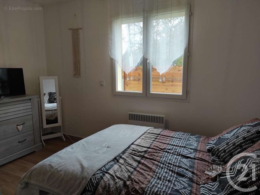Maison 103 m² à Coutras  - photo 6