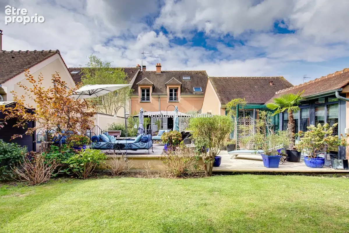 Photo Maison à La Celle-Saint-Cloud au prix de 1 210 000€