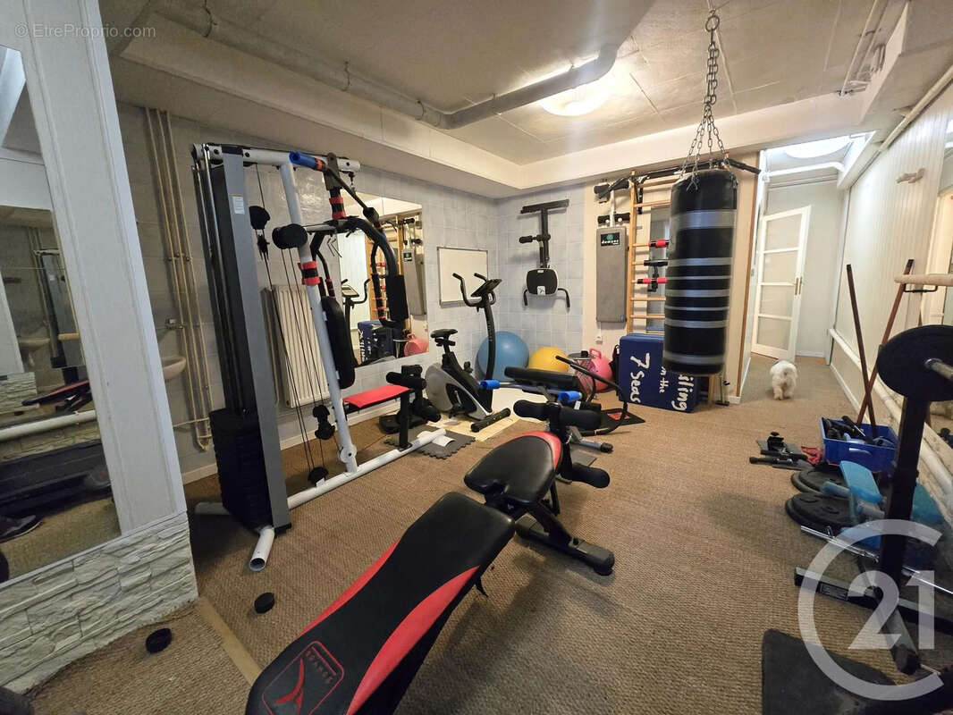 Maison à CHENNEVIERES-SUR-MARNE