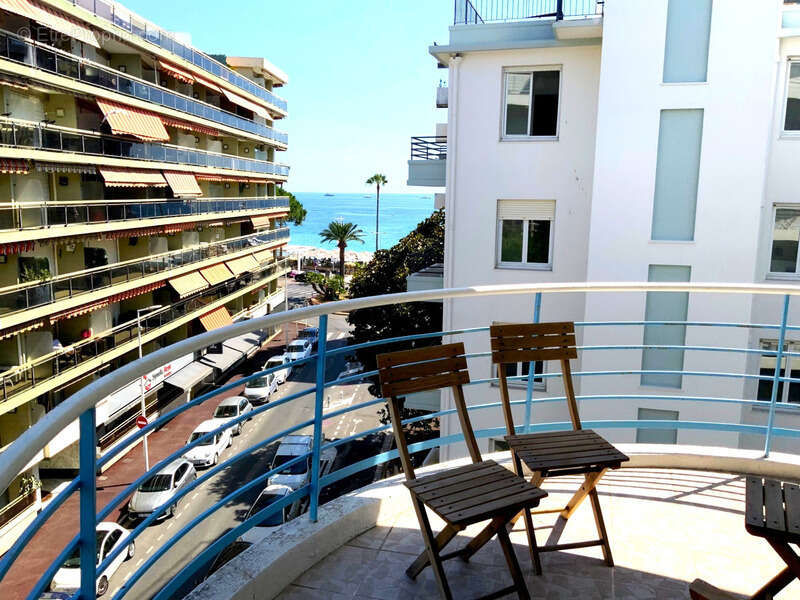 Dpt Alpes Maritimes (06), à vendre JUAN LES PINS appartement T1  vue mer - photo 3