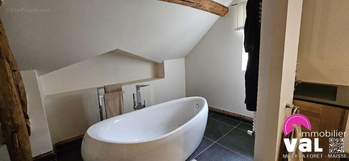 Maison à LA FERTE-ALAIS