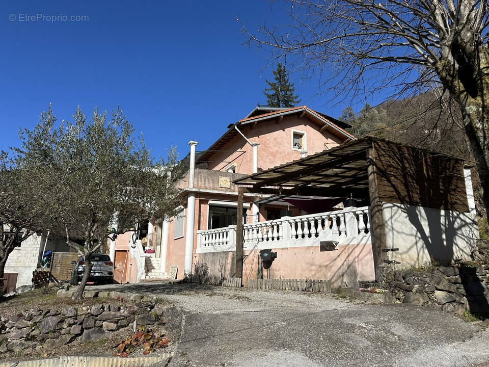 Maison à ROQUEBILLIERE