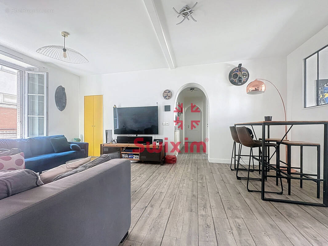 Appartement à PARIS-20E