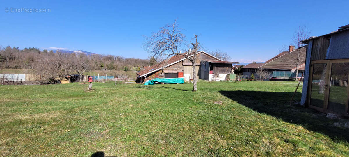 A 15mn de Bellegarde Valserhône Terrain 1123m² Injoux - photo 2