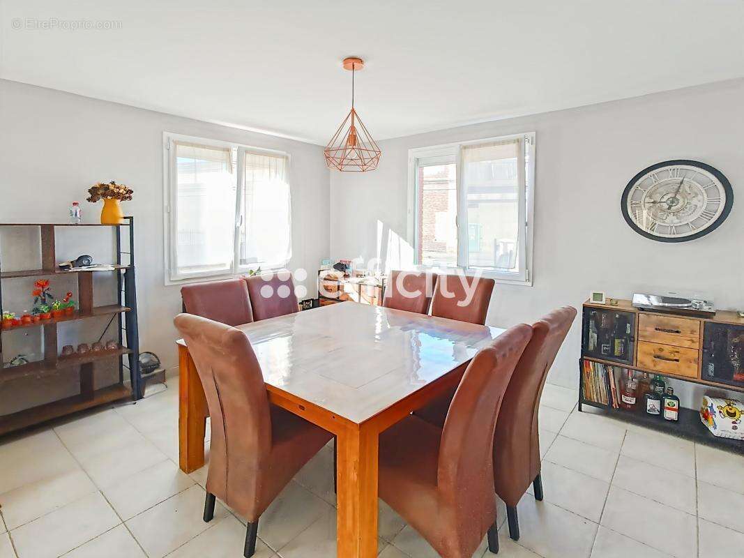 Maison à SAINT-PIERRE-LES-ELBEUF