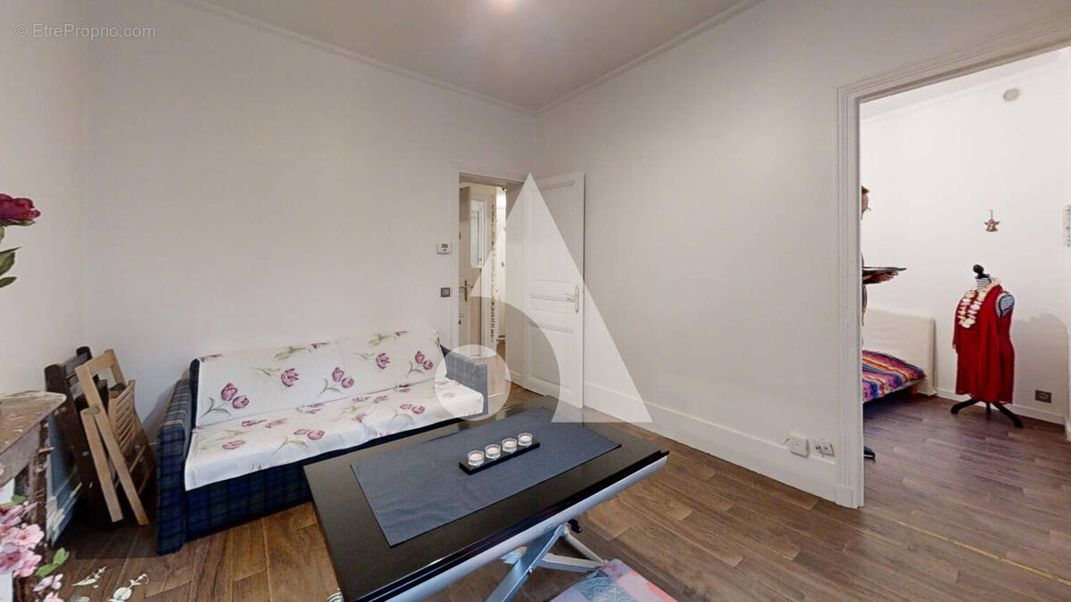 Appartement à LA GARENNE-COLOMBES