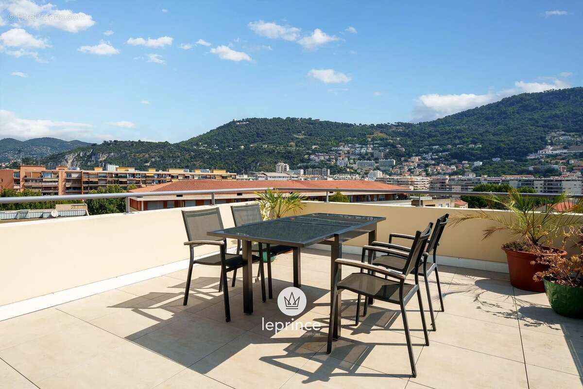 Nice Saint Roch : 2/3 Pièces - Terrasses - Garage - photo 12