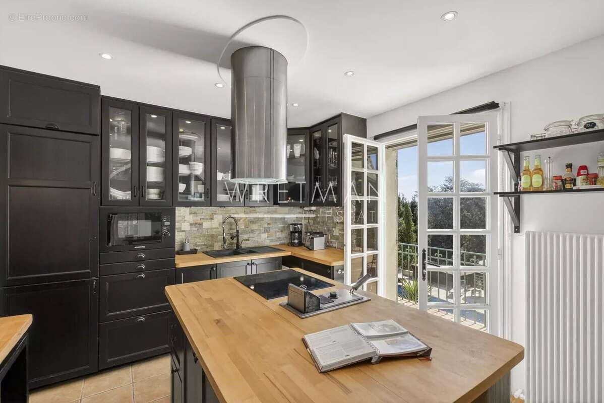 Maison à MANDELIEU-LA-NAPOULE