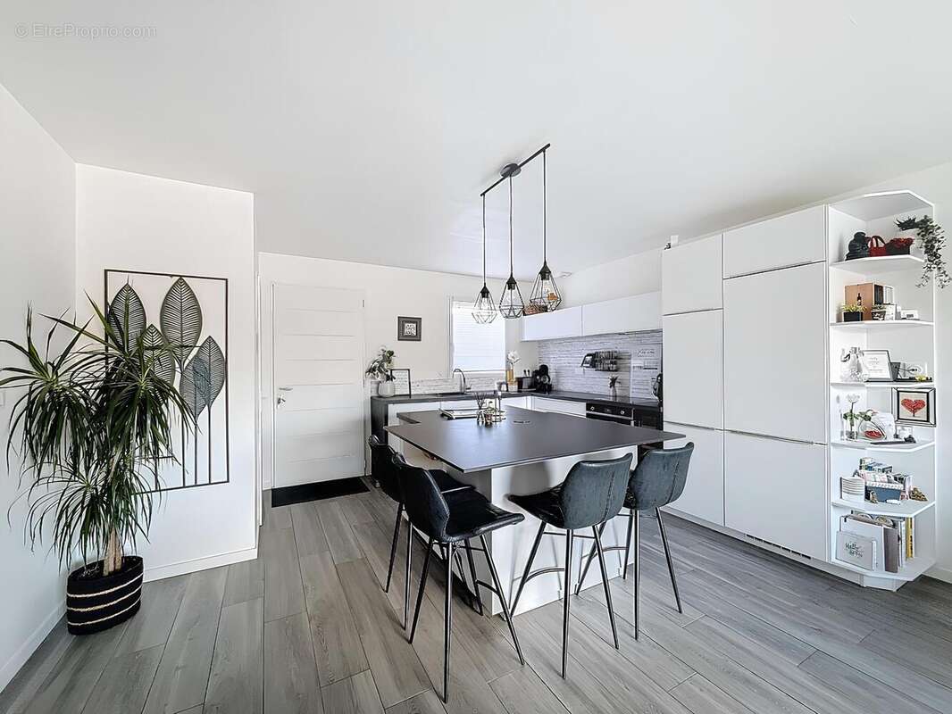 Photo 4 - Maison à BOUGUENAIS