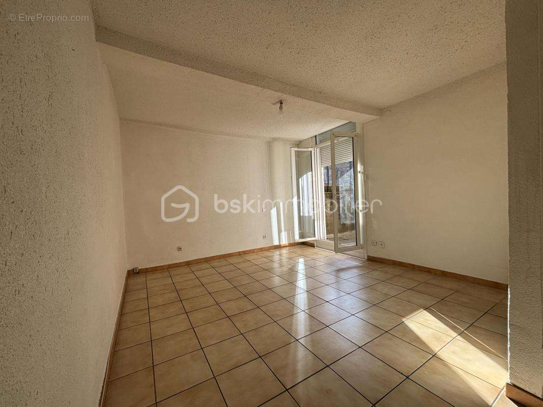 Appartement à MILLAS