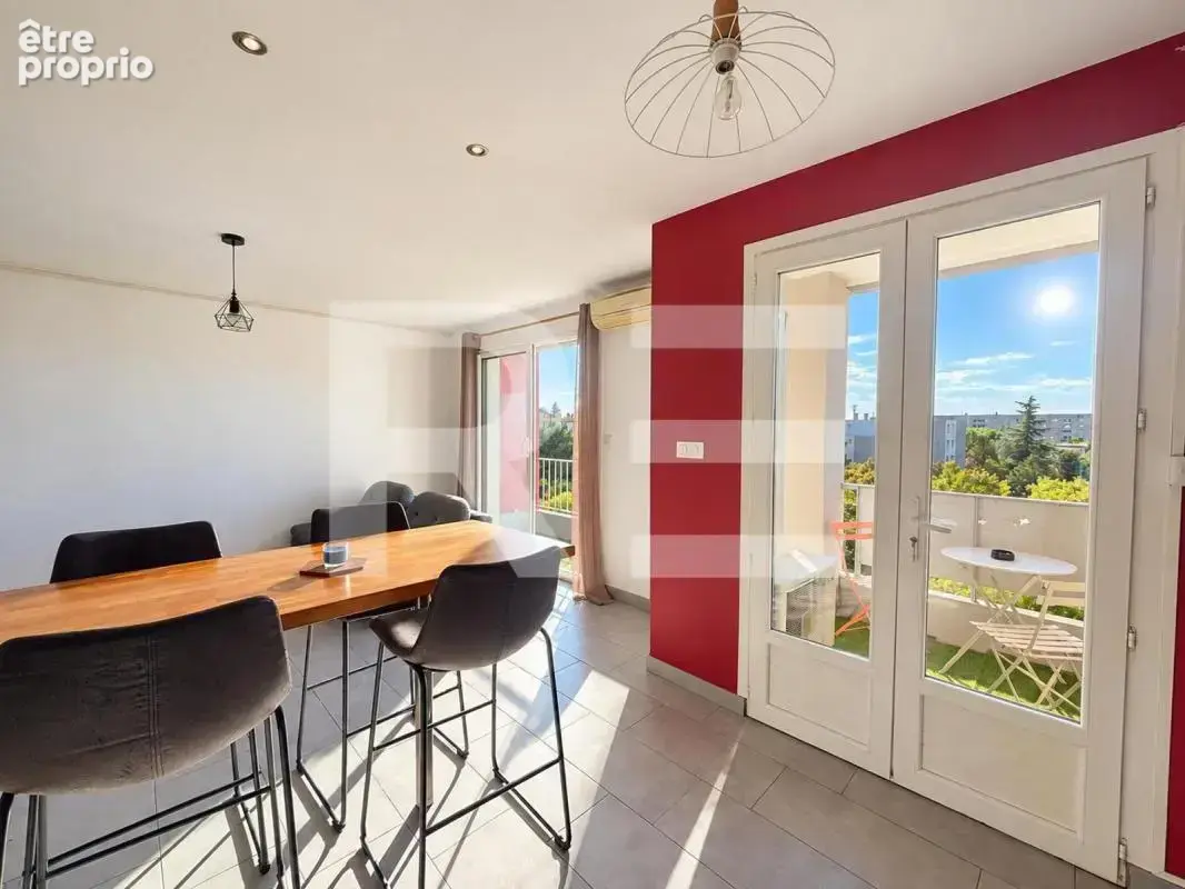 Appartement p3 55m2 avec terrasse cave et stationement a nimes secteur capouchine jean jaures - photo 3