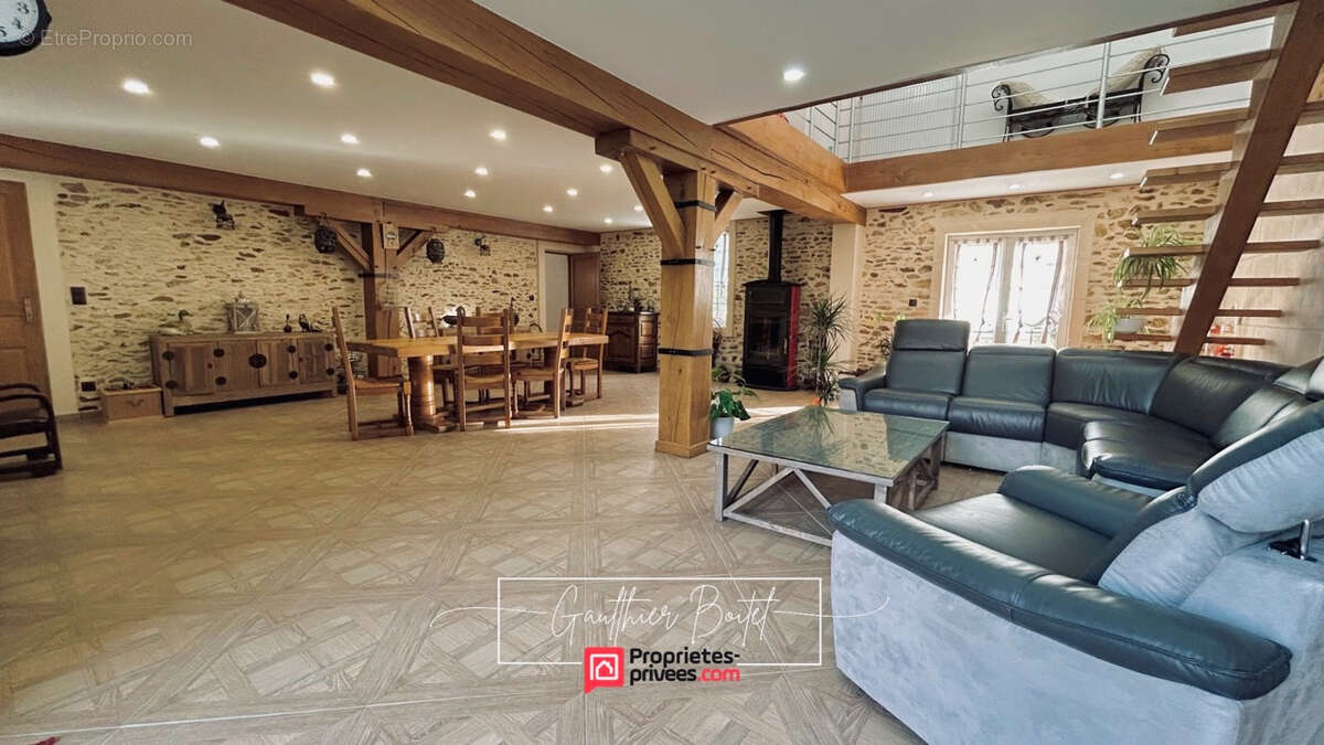 Maison à COULOMMIERS