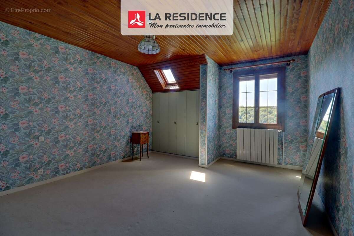Maison 183 m² à Nezel  - photo 8