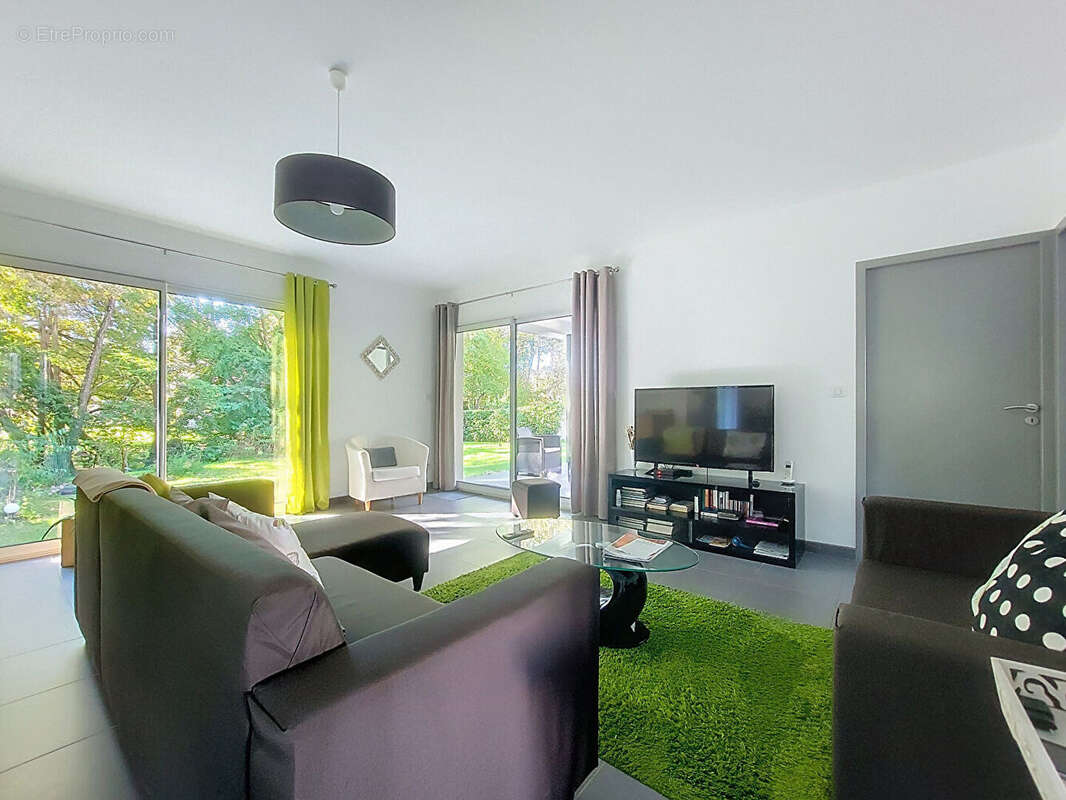 Maison à BLANQUEFORT