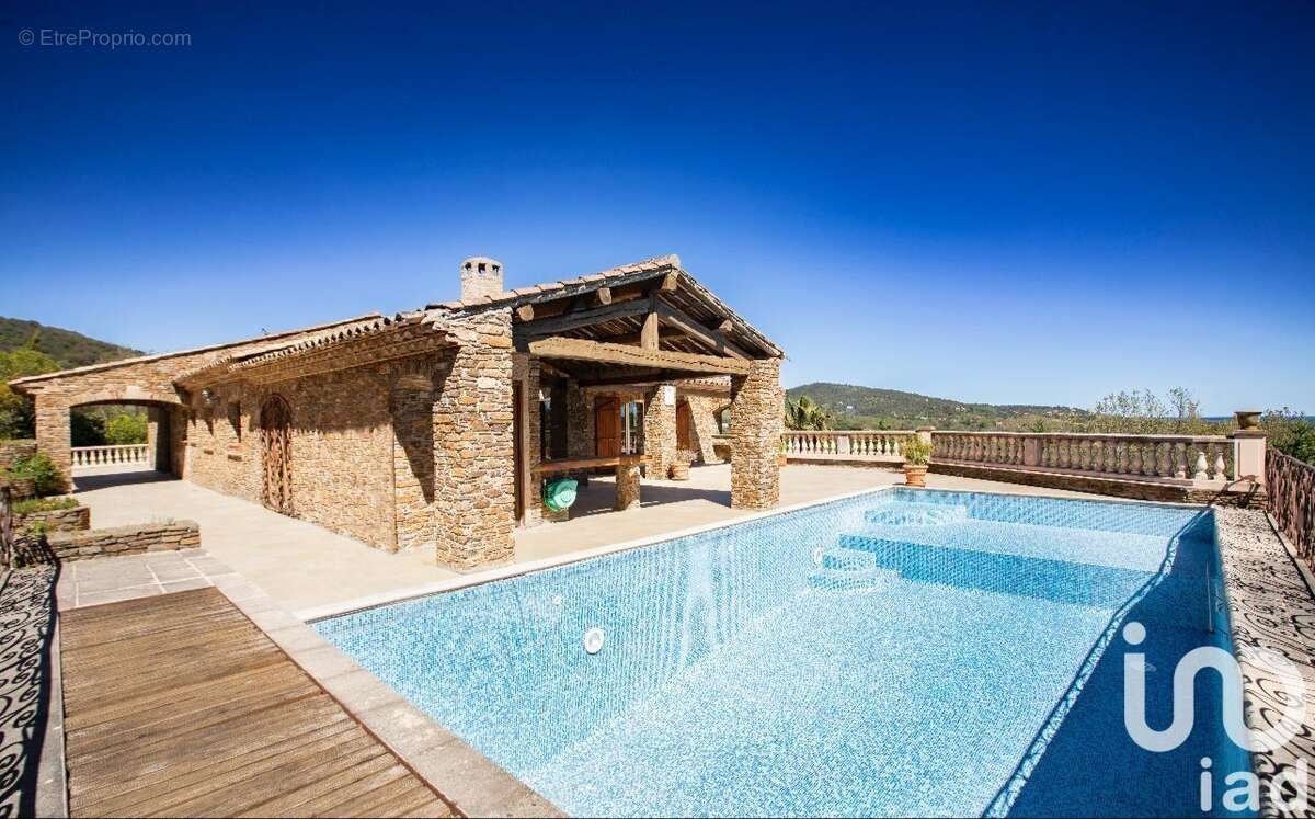 Photo 2 - Maison à GRIMAUD