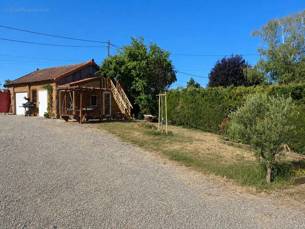 Maison à 5 min. du centre de Saint-Pourçain-sur-Sioule - photo 9