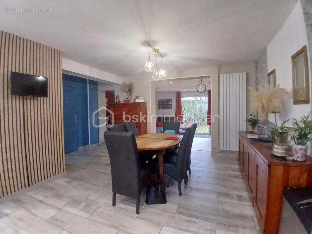 Maison à AUBERCHICOURT