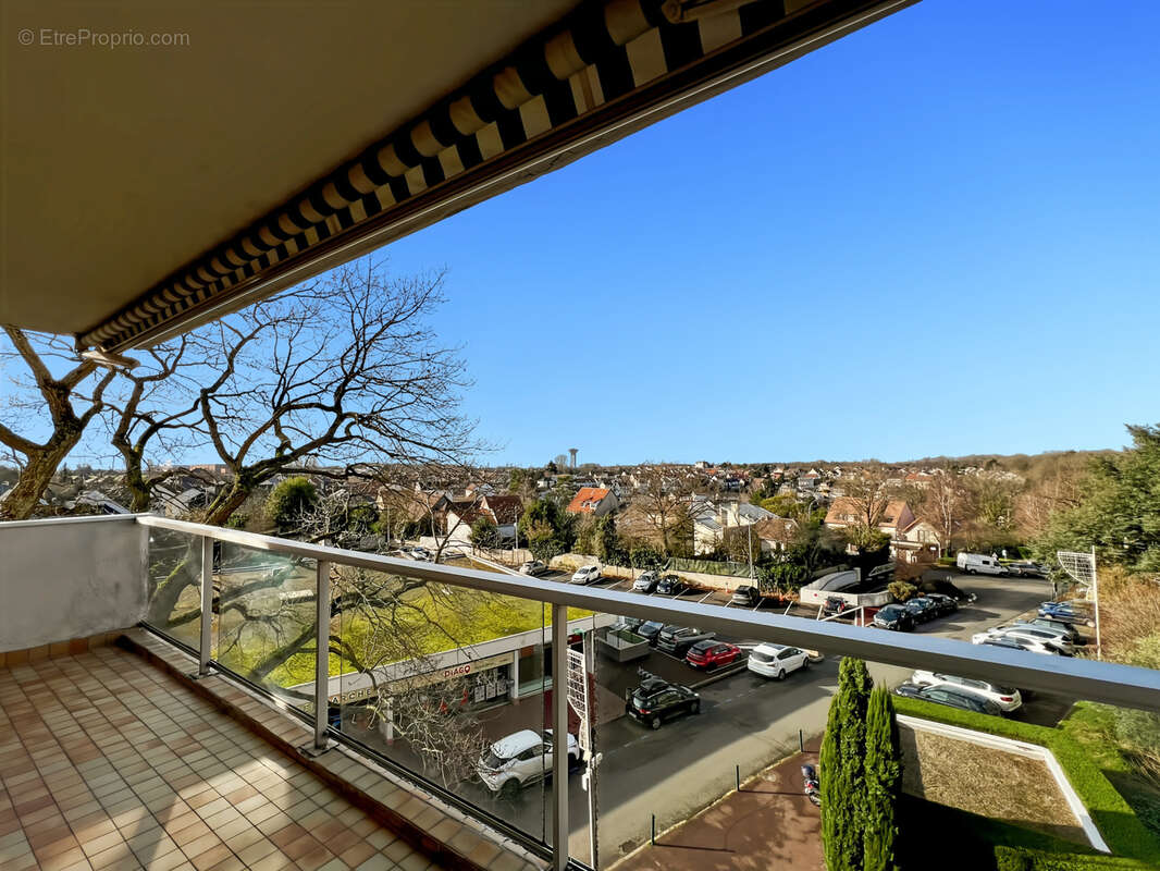 Appartement à JOUY-EN-JOSAS