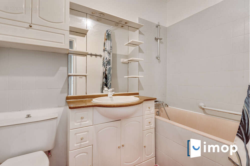 Appartement à PARIS-2E