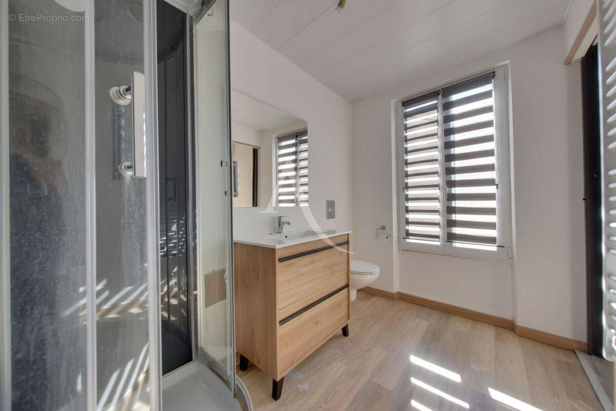 Maison entièrement rénovée à Courson Les Carrières - photo 10