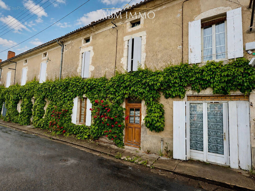 Maison à EYMET