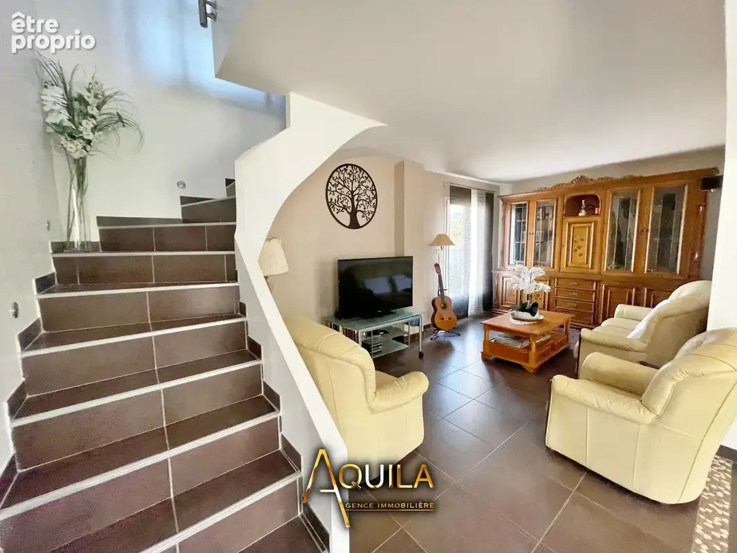 Belle villa avec piscine sur 1000m2 de terrain - photo 5