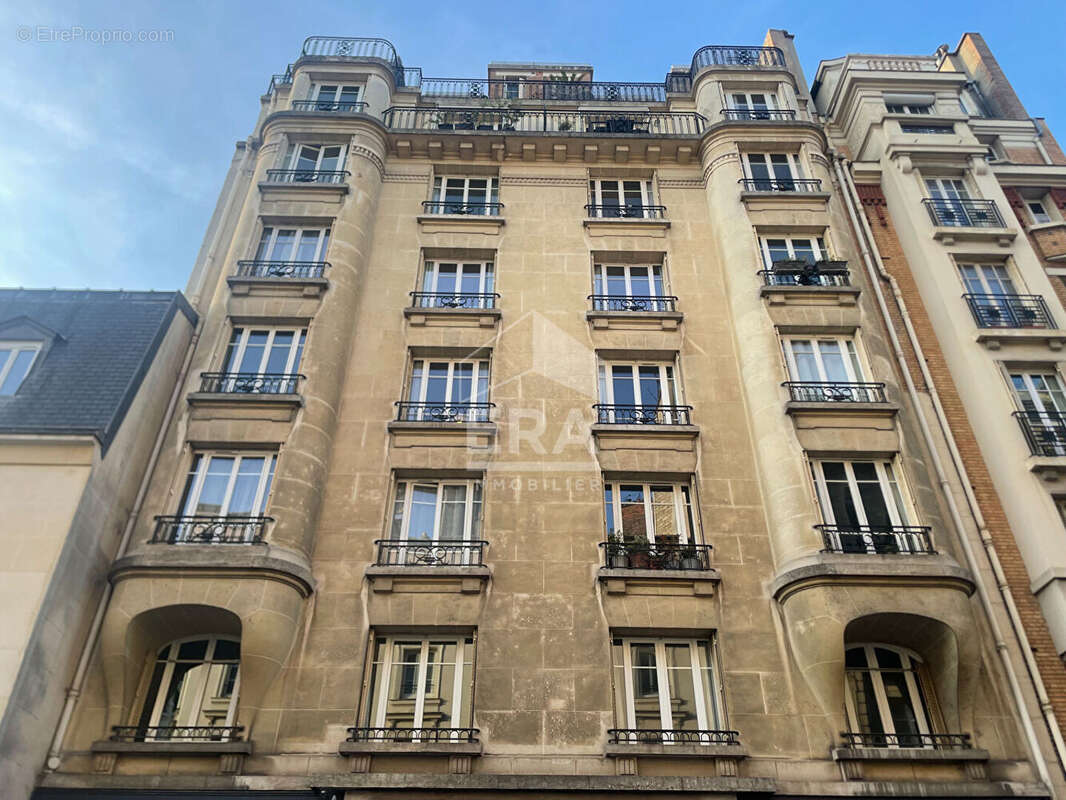 Appartement à PARIS-6E