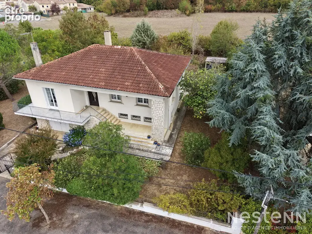 A Vendre Maison de 97 m² avec sous-sol complet et jardin paysagé à Condom - photo 17