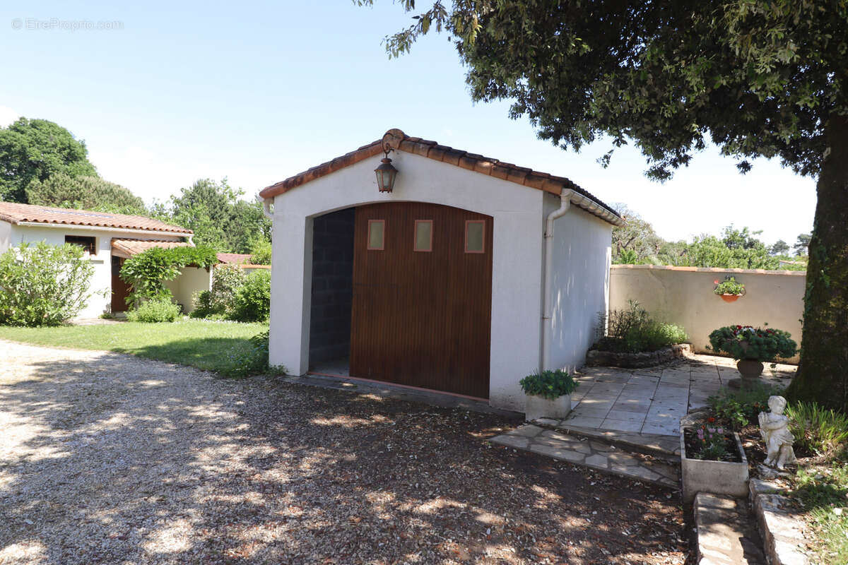 Maison à MESCHERS-SUR-GIRONDE