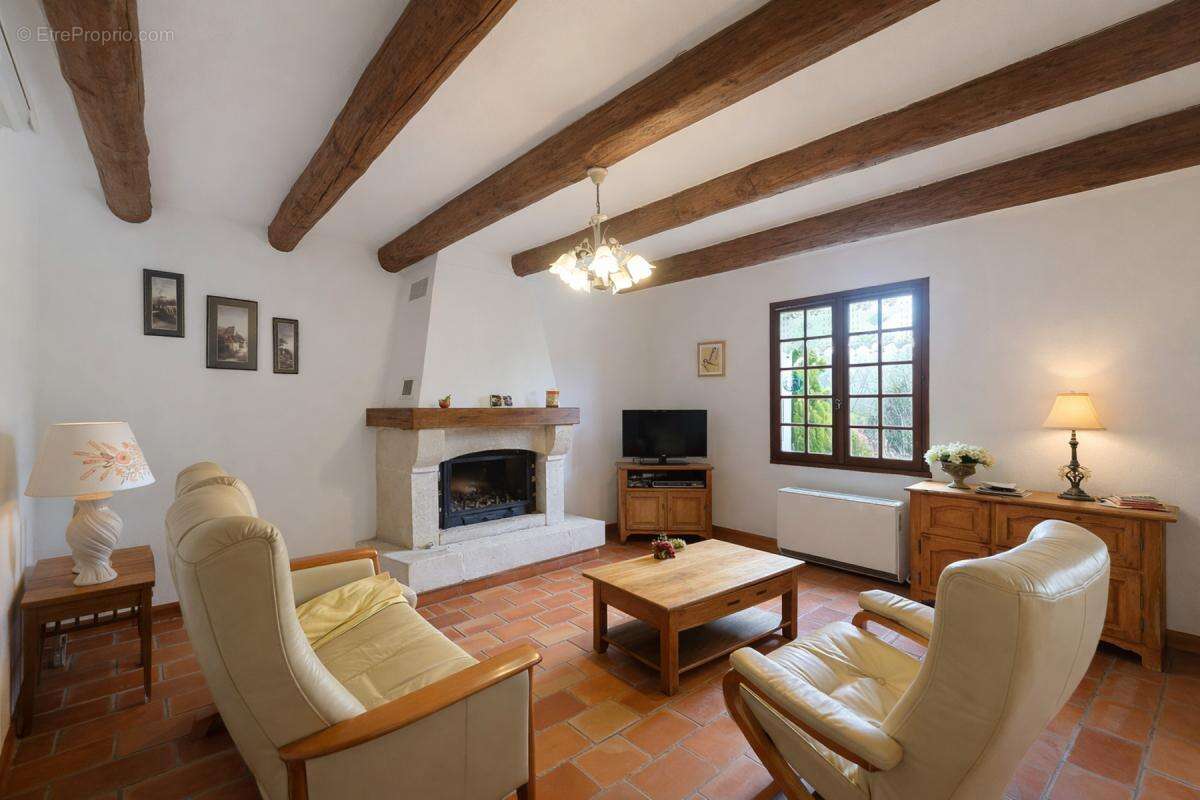 Maison à SAINT-SATURNIN-LES-AVIGNON
