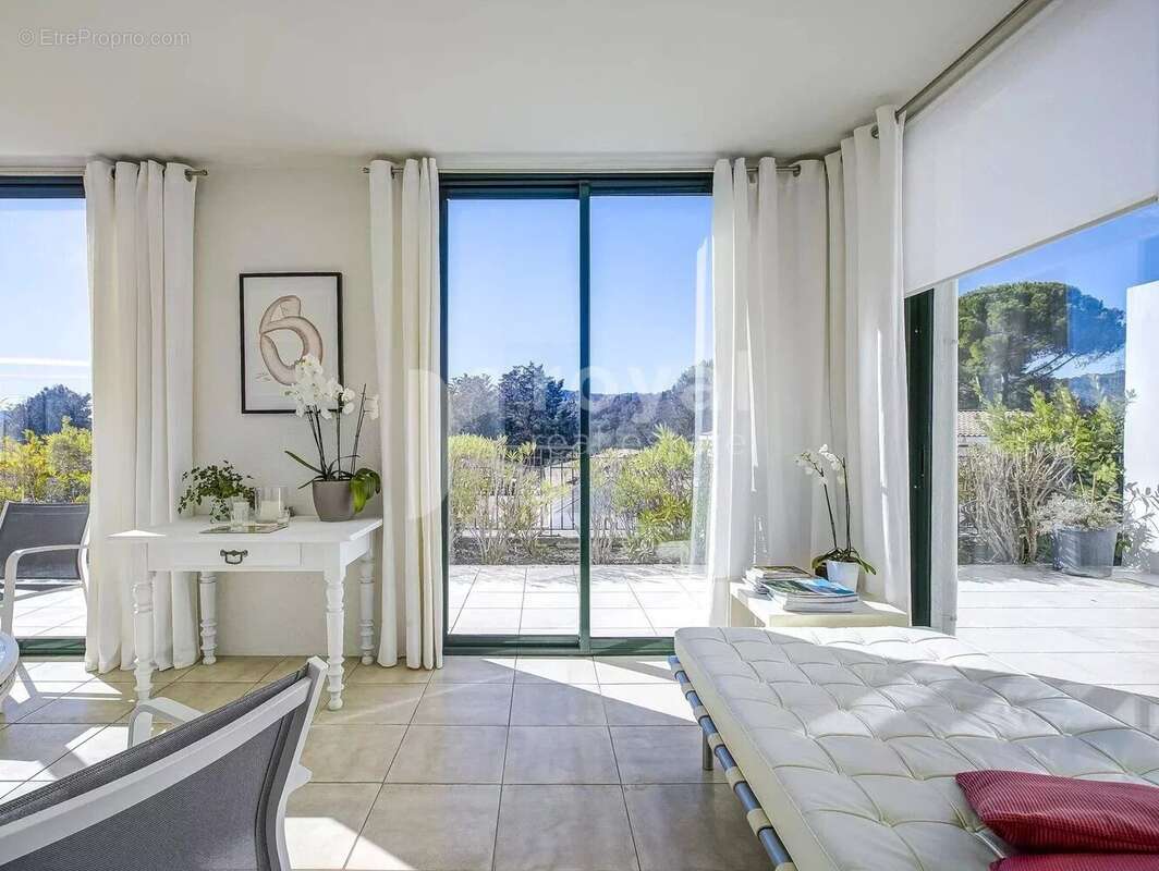 Appartement à MOUGINS