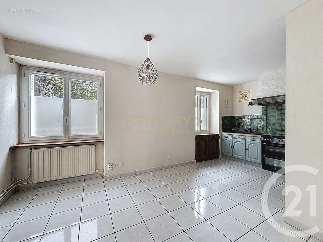 Maison à BOURGOIN-JALLIEU