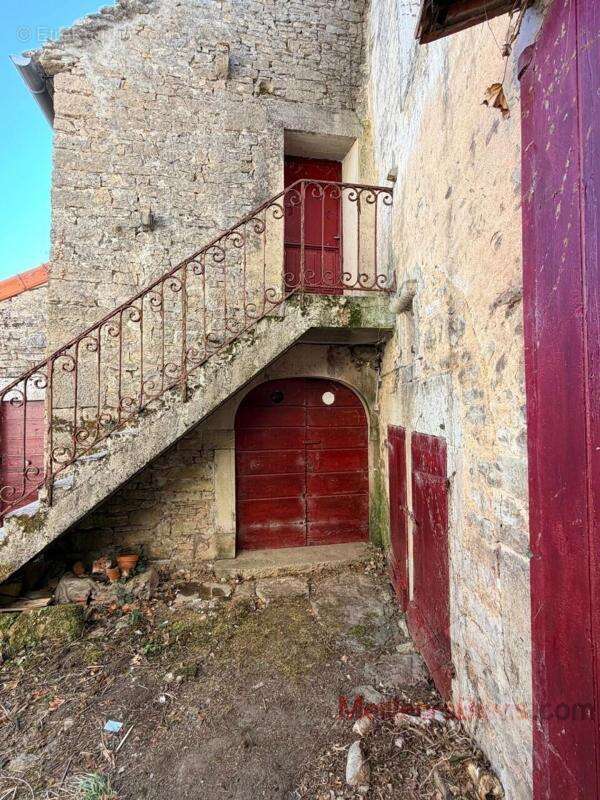 Ferme 122 m² à réhabiliter à Vevy avec terrain de 2 709 m² et dépendances - photo 27