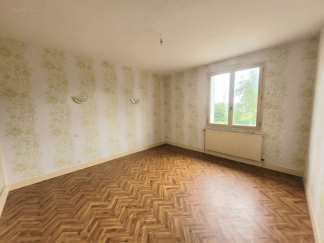 Maison à CHATEAU-RENAULT