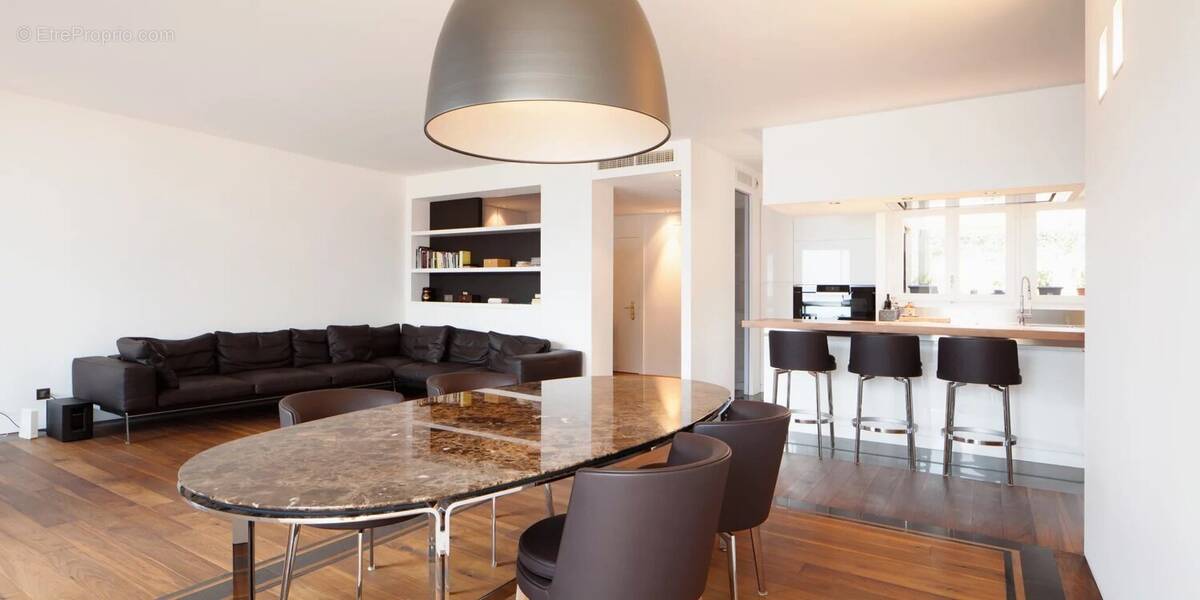 Appartement à LEVALLOIS-PERRET