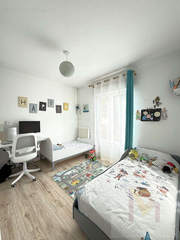 Appartement à NEUILLY-PLAISANCE