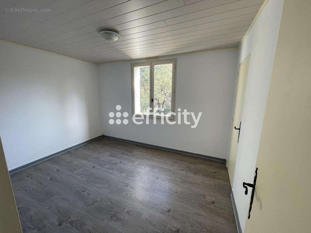 Maison 170 m² à Apt  - photo 10
