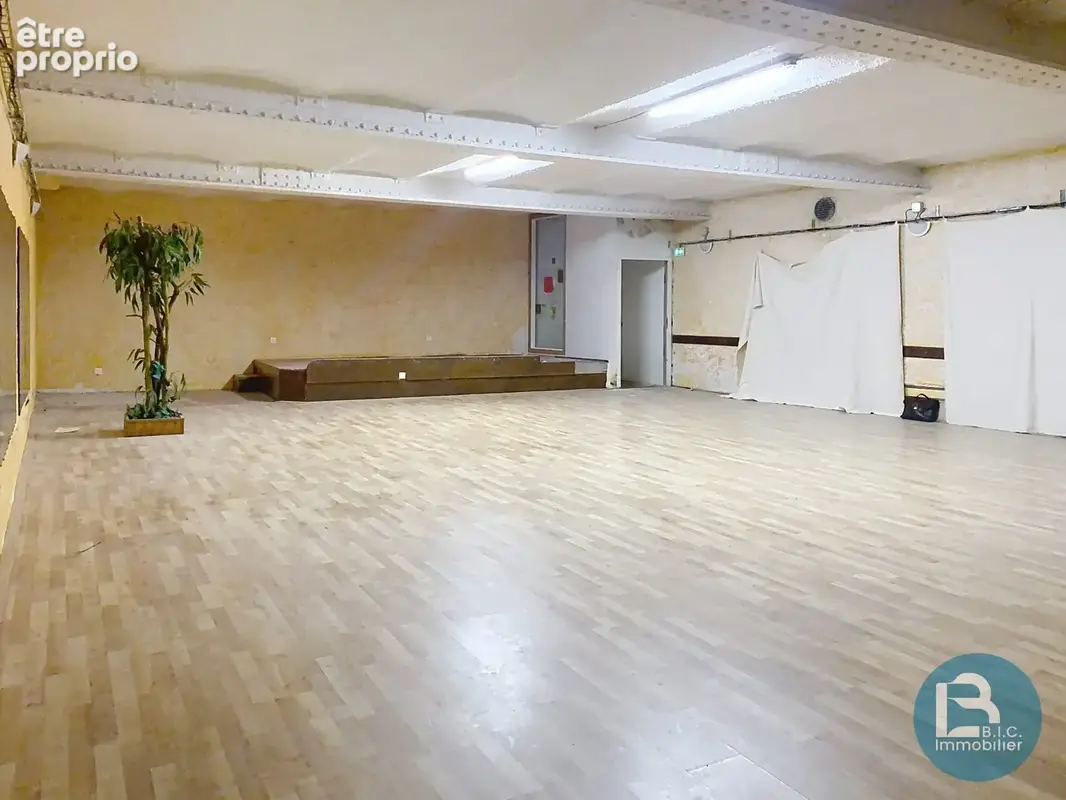 Commerce 60 m² à vendre à Lyon-9e (69009) - photo 2